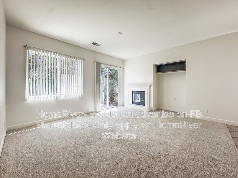 Fridge Included | Close to Downtown | Pet Friendly property image